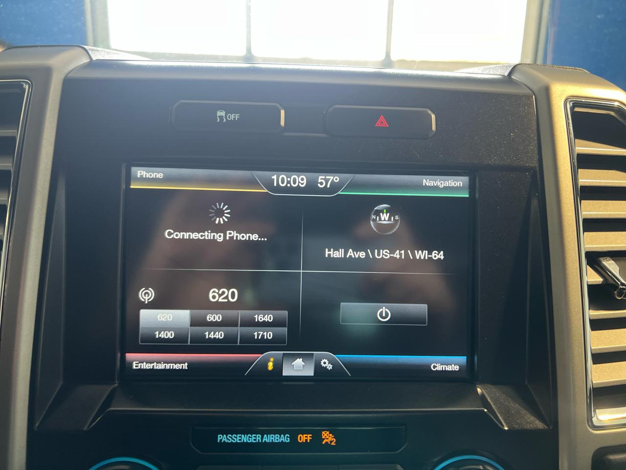 Ford F-150 Lariat SuperCrew Short Box 4WD 2015