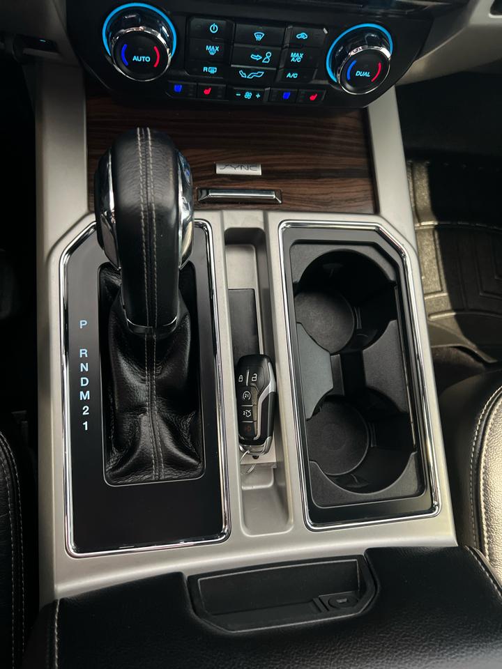 Ford F-150 Lariat SuperCrew Short Box 4WD 2015