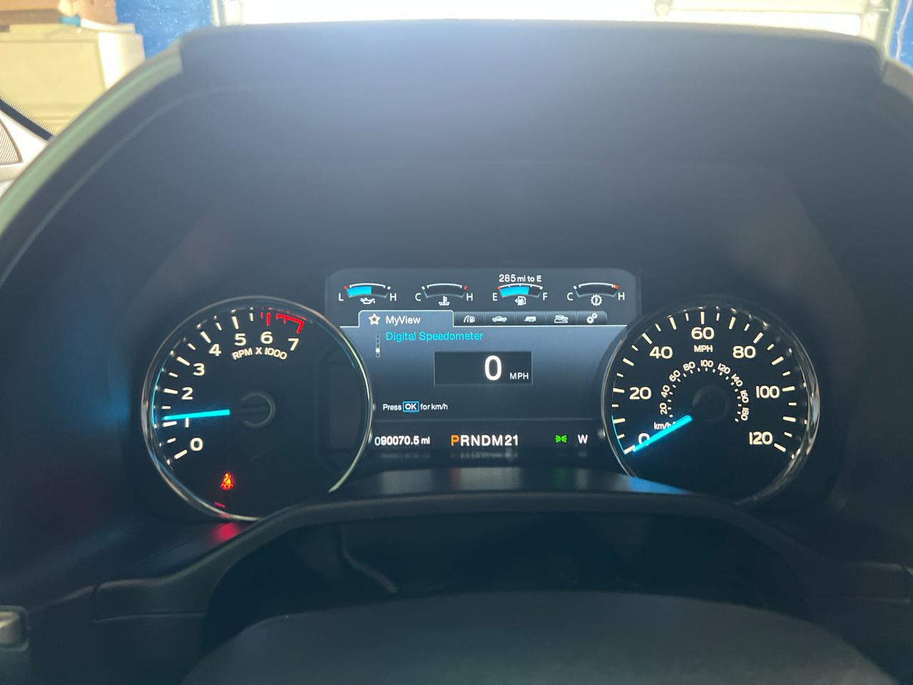 Ford F-150 Lariat SuperCrew Short Box 4WD 2015