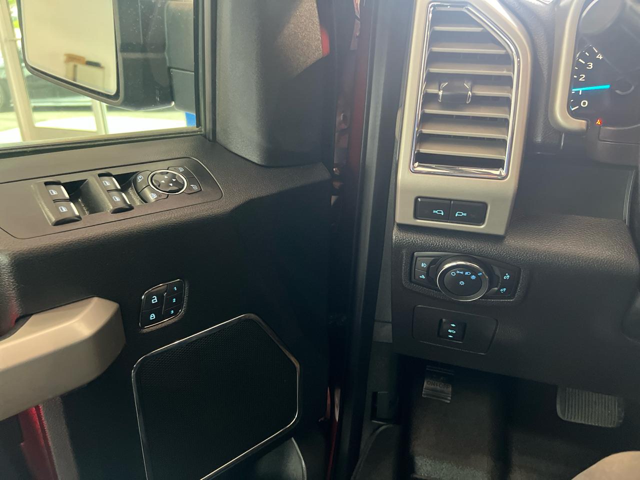 Ford F-150 Lariat SuperCrew Short Box 4WD 2015