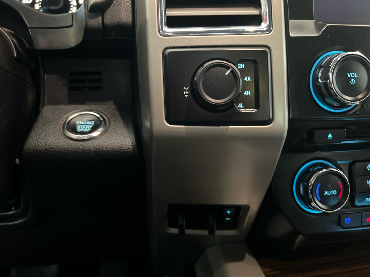 Ford F-150 Lariat SuperCrew Short Box 4WD 2015