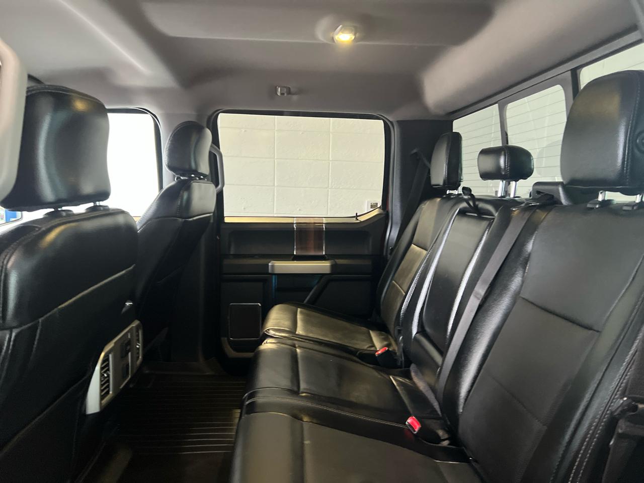 Ford F-150 Lariat SuperCrew Short Box 4WD 2015