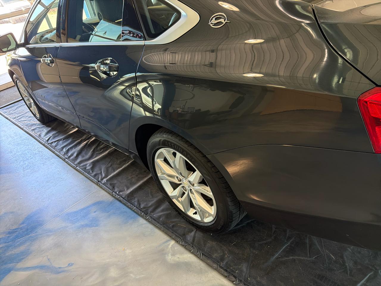 Chevrolet Impala 4dr Sdn LT w/1LT 2018