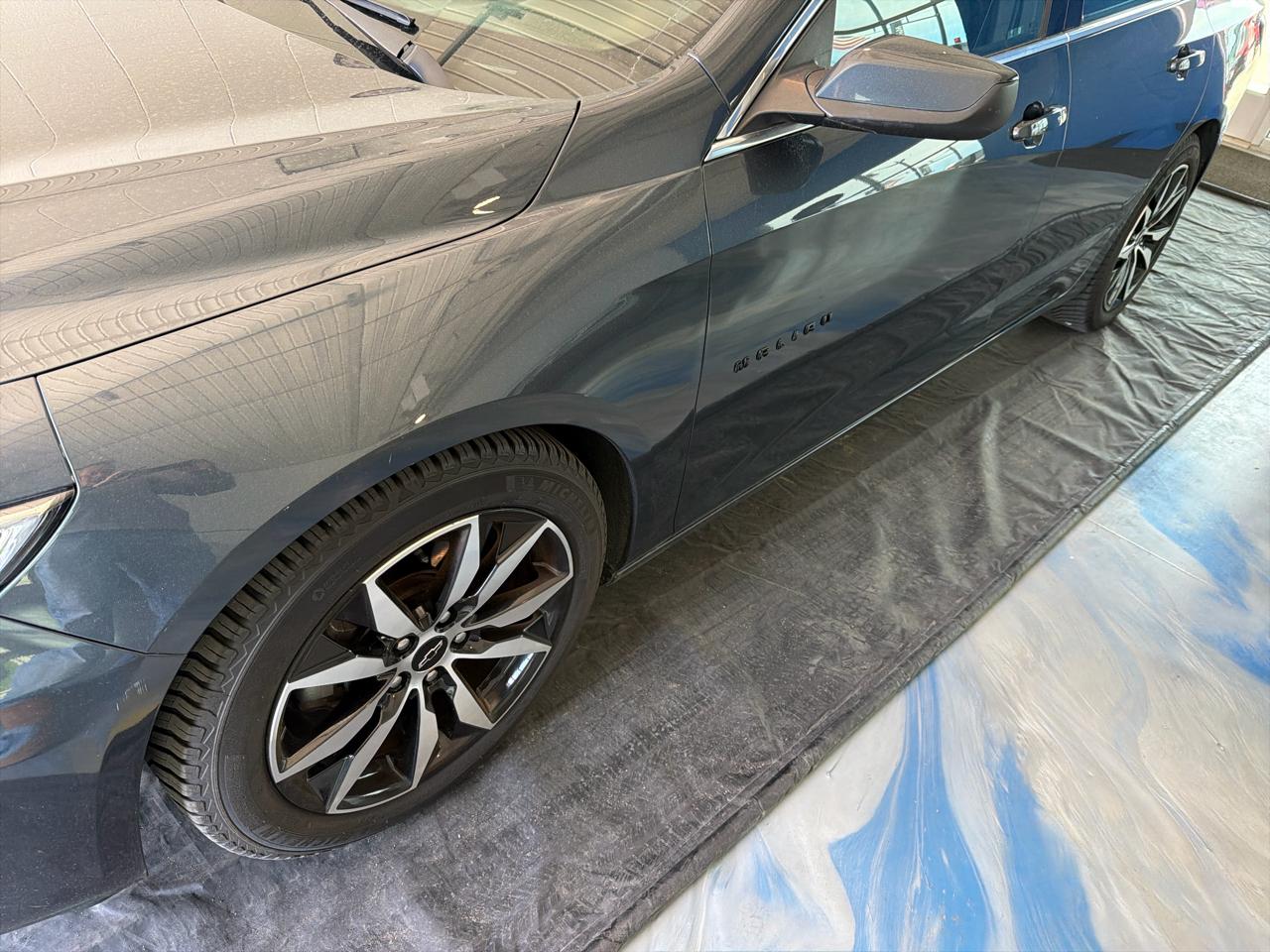 Chevrolet Malibu 4dr Sdn RS 2020