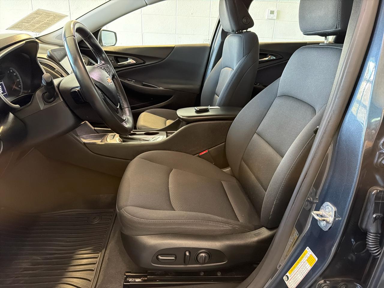 Chevrolet Malibu 4dr Sdn RS 2020