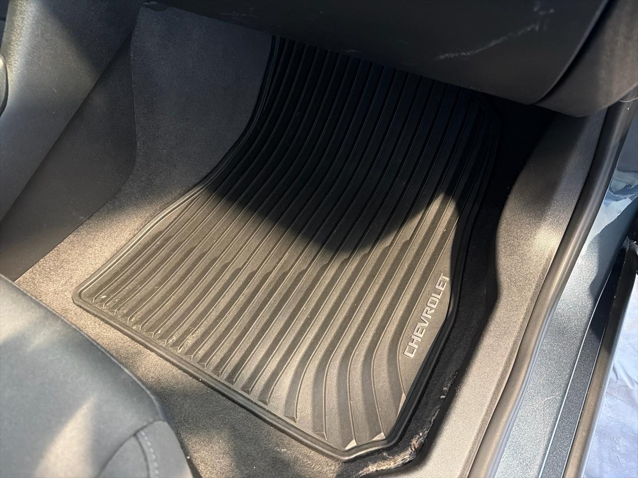 Chevrolet Malibu 4dr Sdn RS 2020
