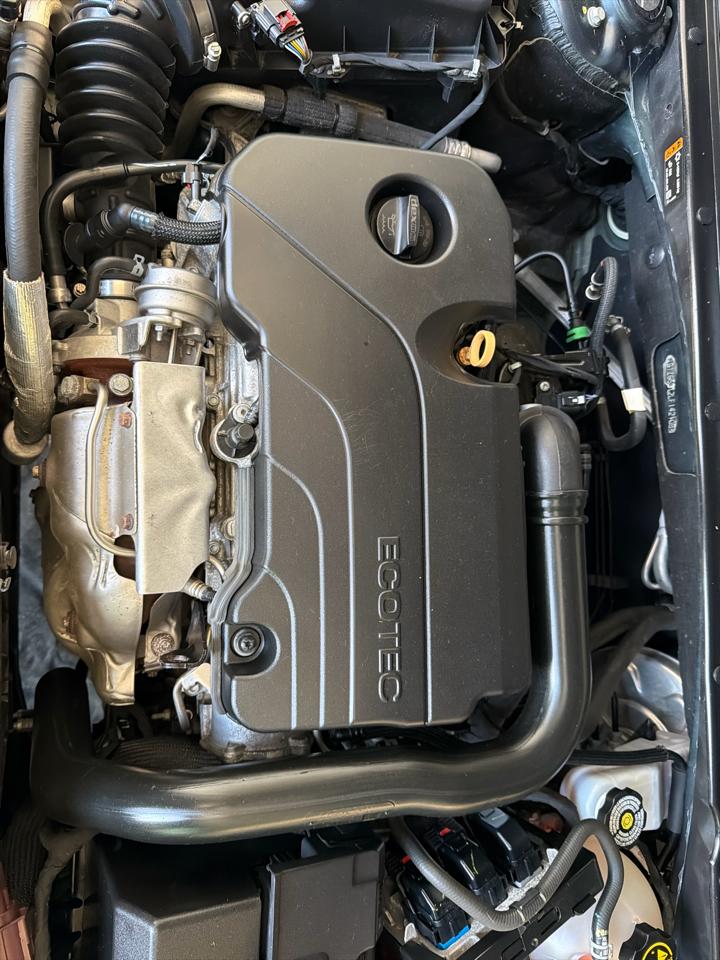 Chevrolet Malibu 4dr Sdn RS 2020