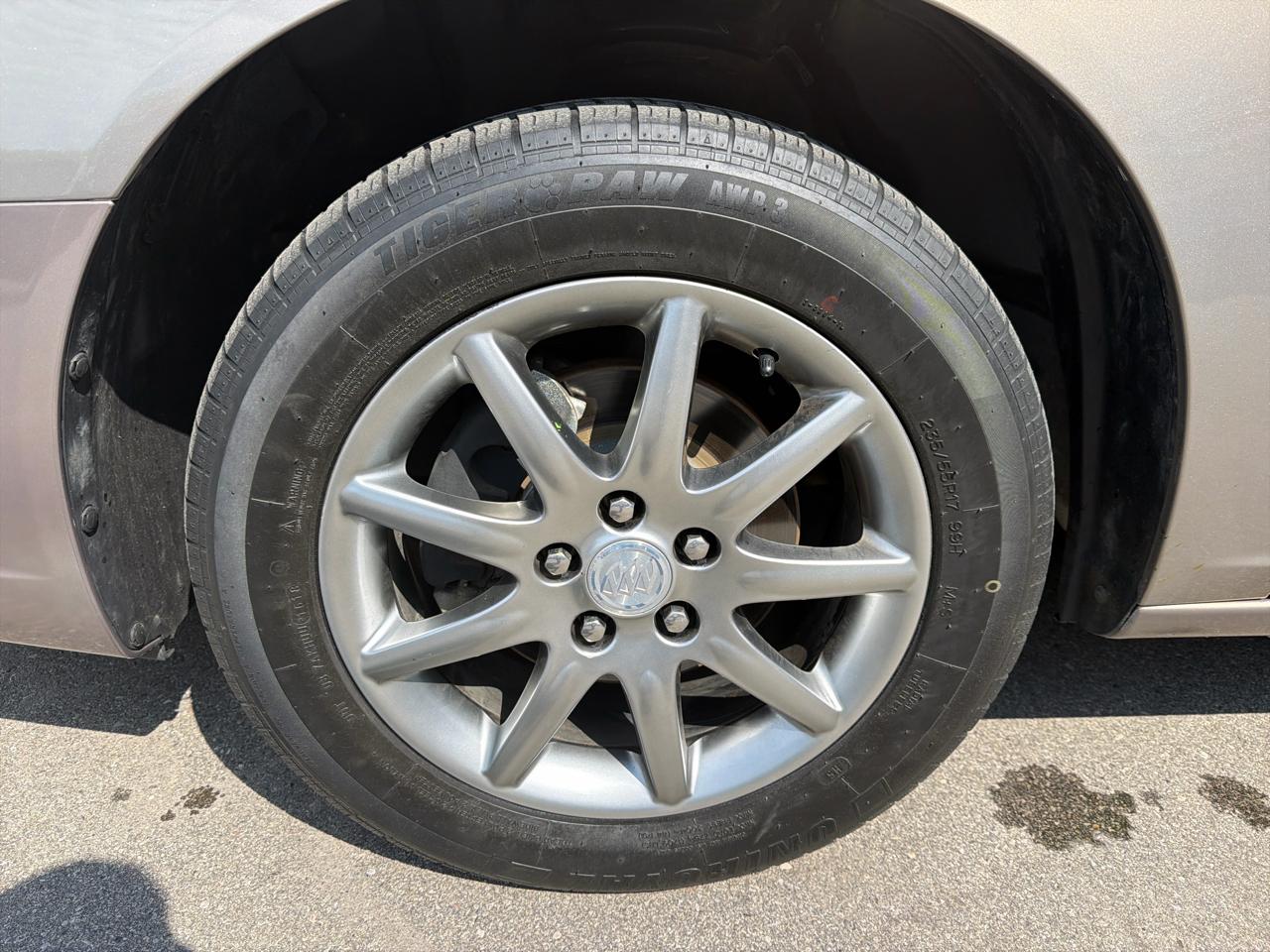 Buick Lucerne 4dr Sdn V6 CXL 2007