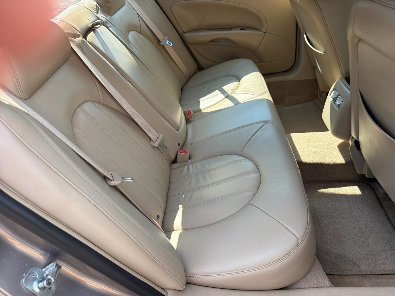 Buick Lucerne 4dr Sdn V6 CXL 2007