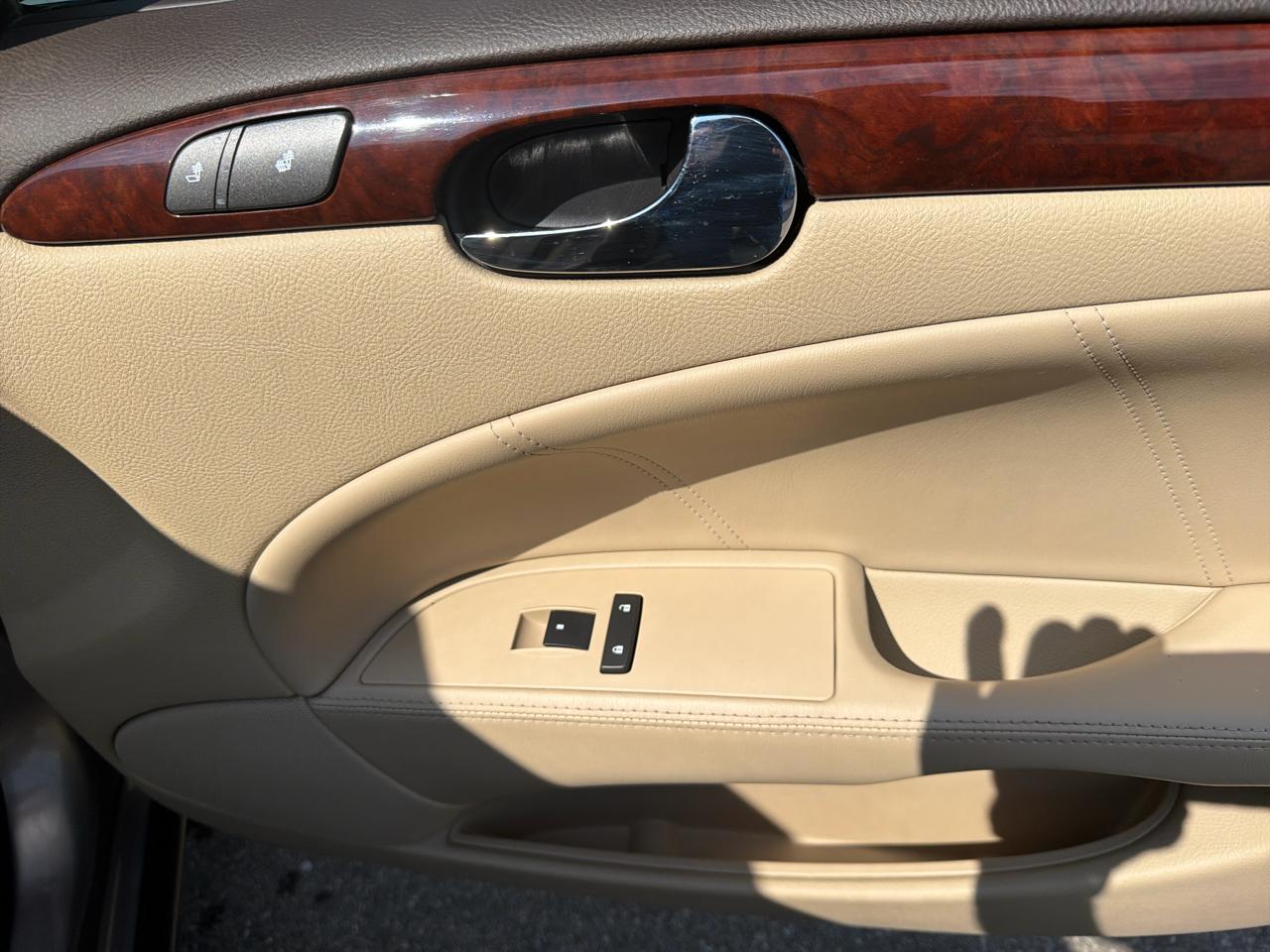 Buick Lucerne 4dr Sdn V6 CXL 2007