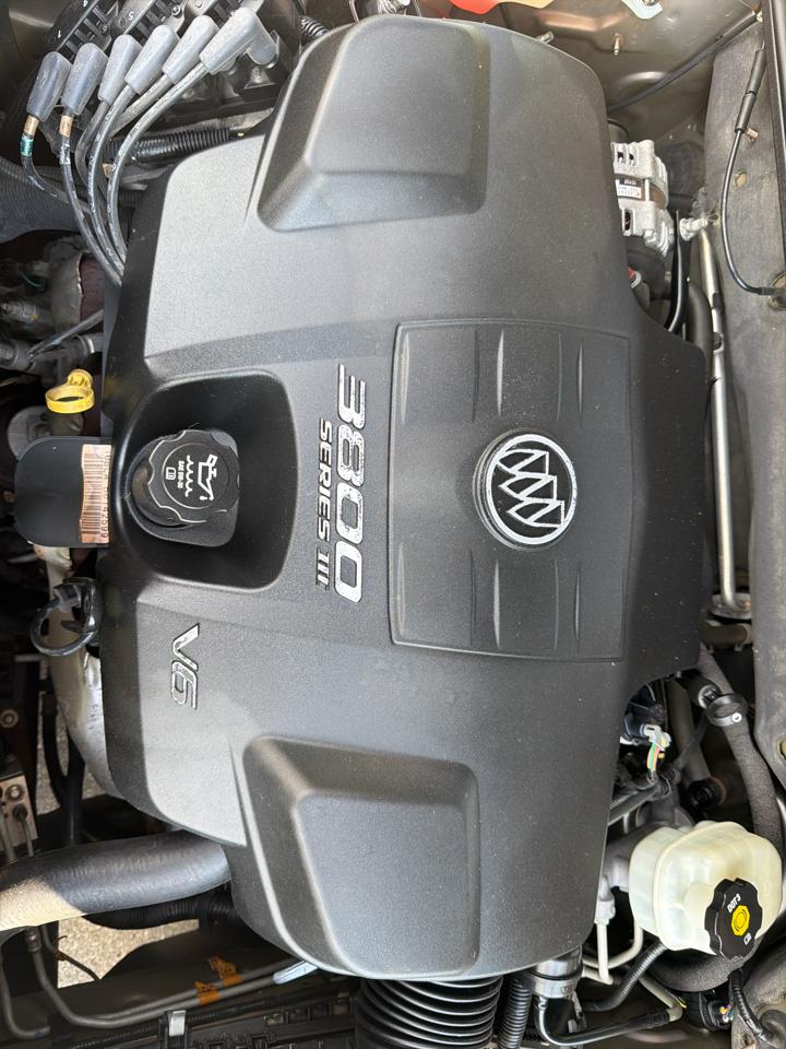 Buick Lucerne 4dr Sdn V6 CXL 2007