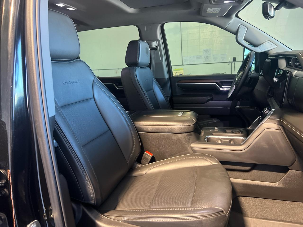 GMC Sierra 2500HD 4WD Crew Cab 159" Denali 2024