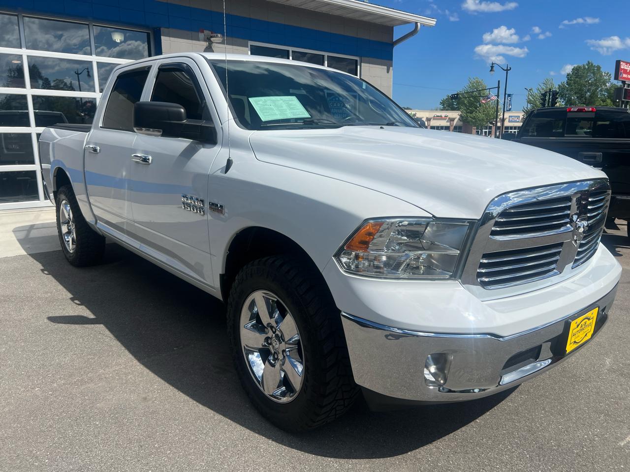 RAM 1500 4WD Crew Cab 140.5" Big Horn 2015