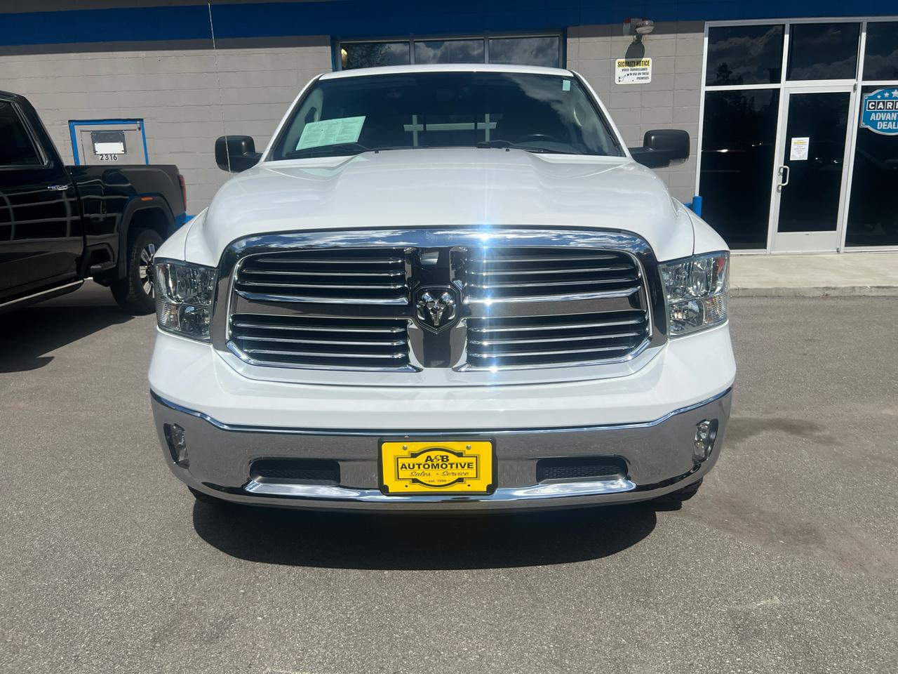 RAM 1500 4WD Crew Cab 140.5" Big Horn 2015