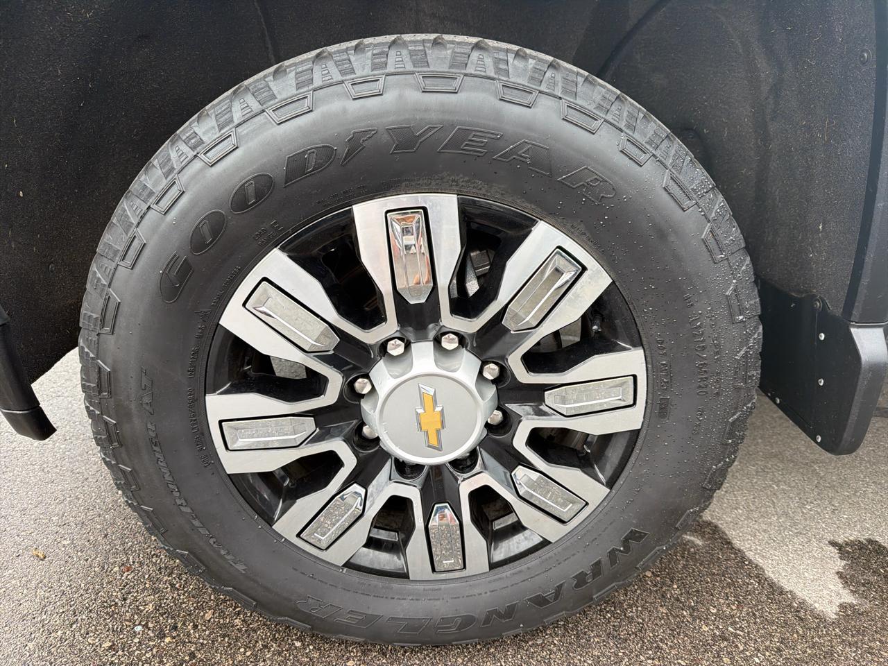 Chevrolet Silverado 2500HD 4WD Crew Cab 159" LT 2021