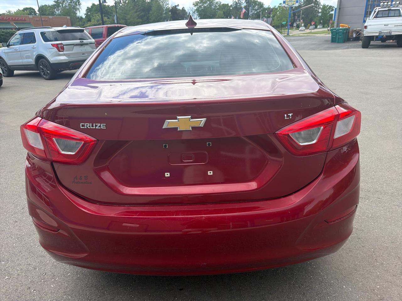 Chevrolet Cruze 4dr Sdn 1.4L LT w/1SD 2017