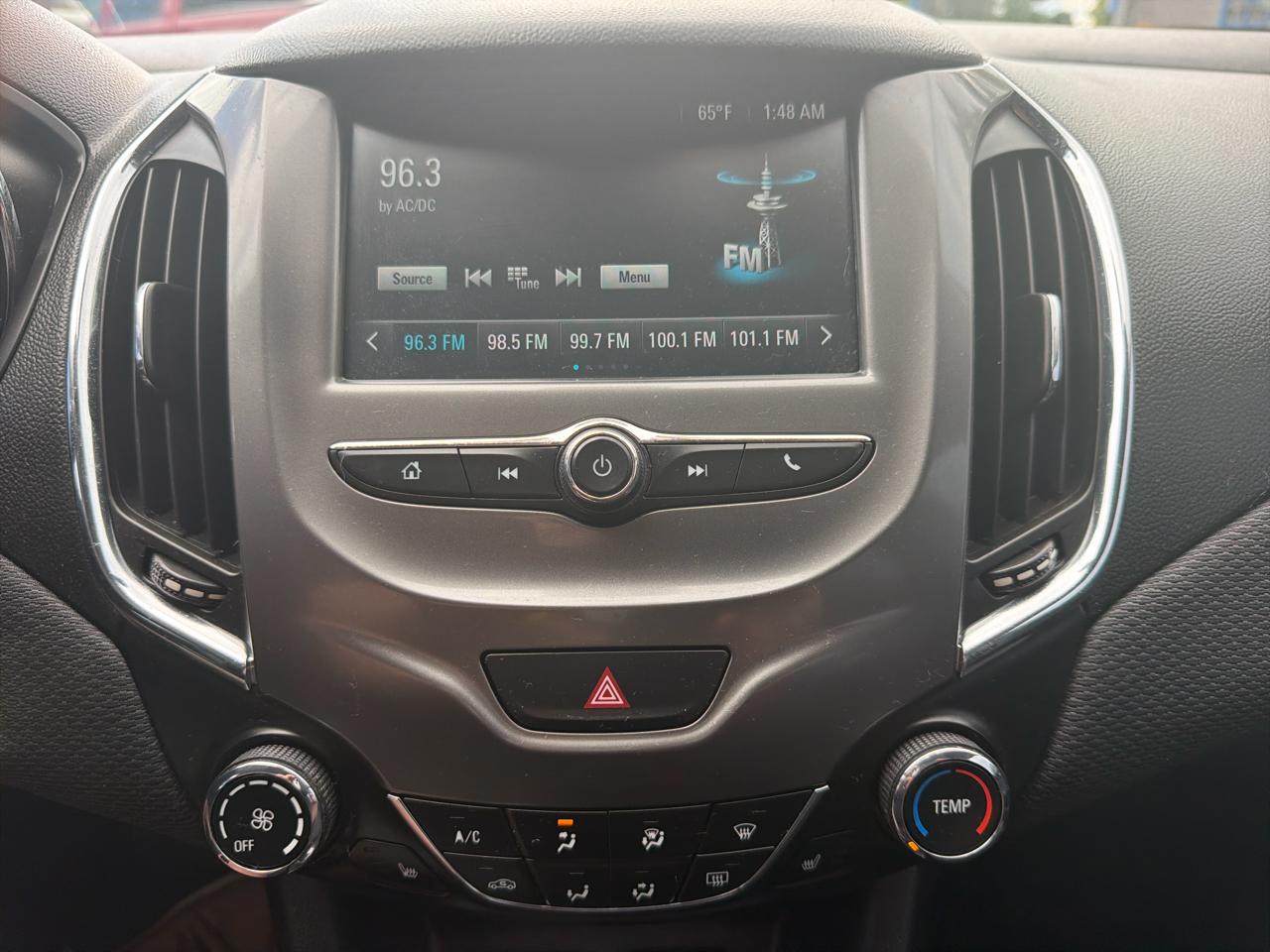 Chevrolet Cruze 4dr Sdn 1.4L LT w/1SD 2017