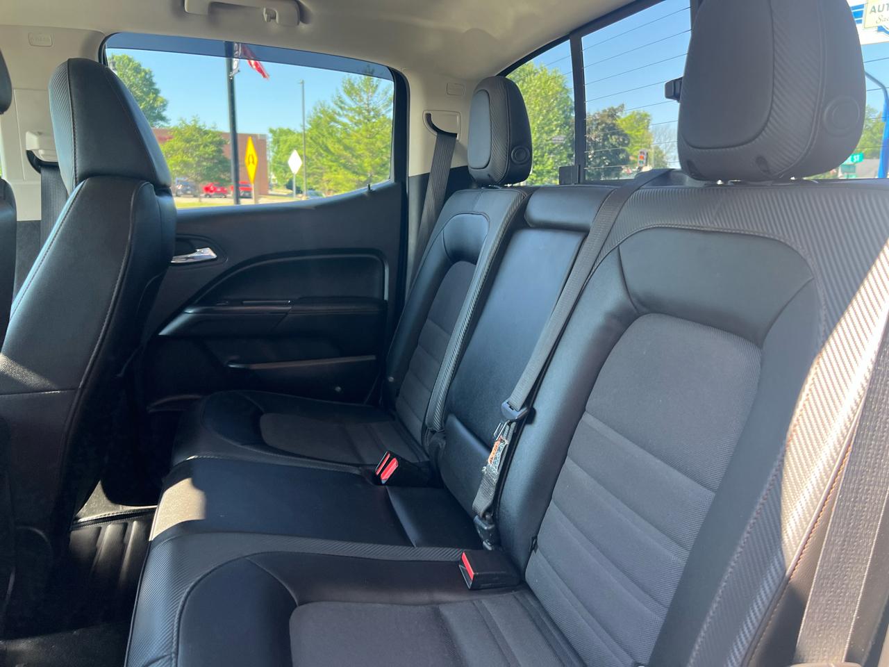 GMC Canyon 4WD Crew Cab 128" AT4 w/Cloth 2021