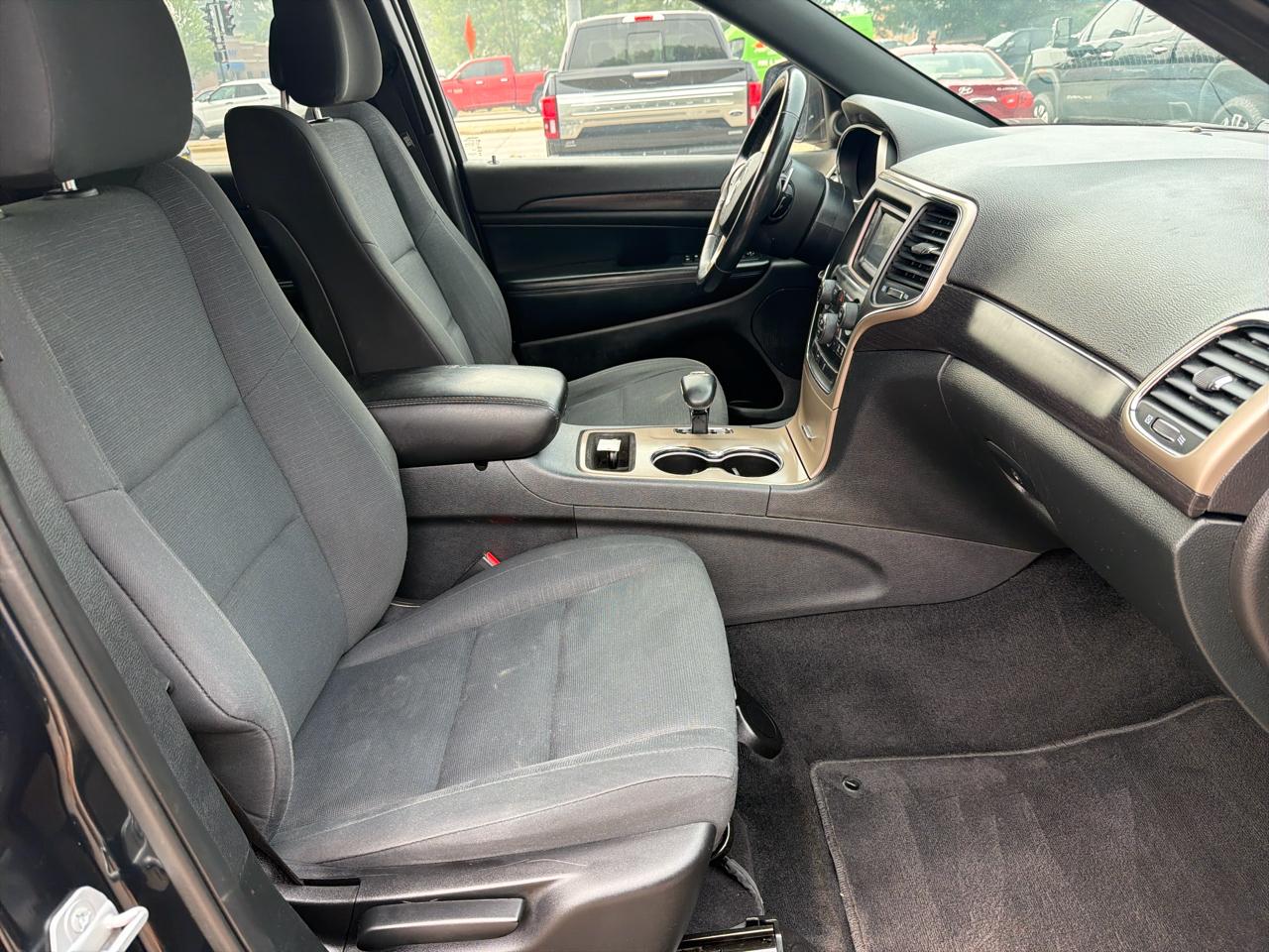Jeep Grand Cherokee 4WD 4dr Laredo 2014