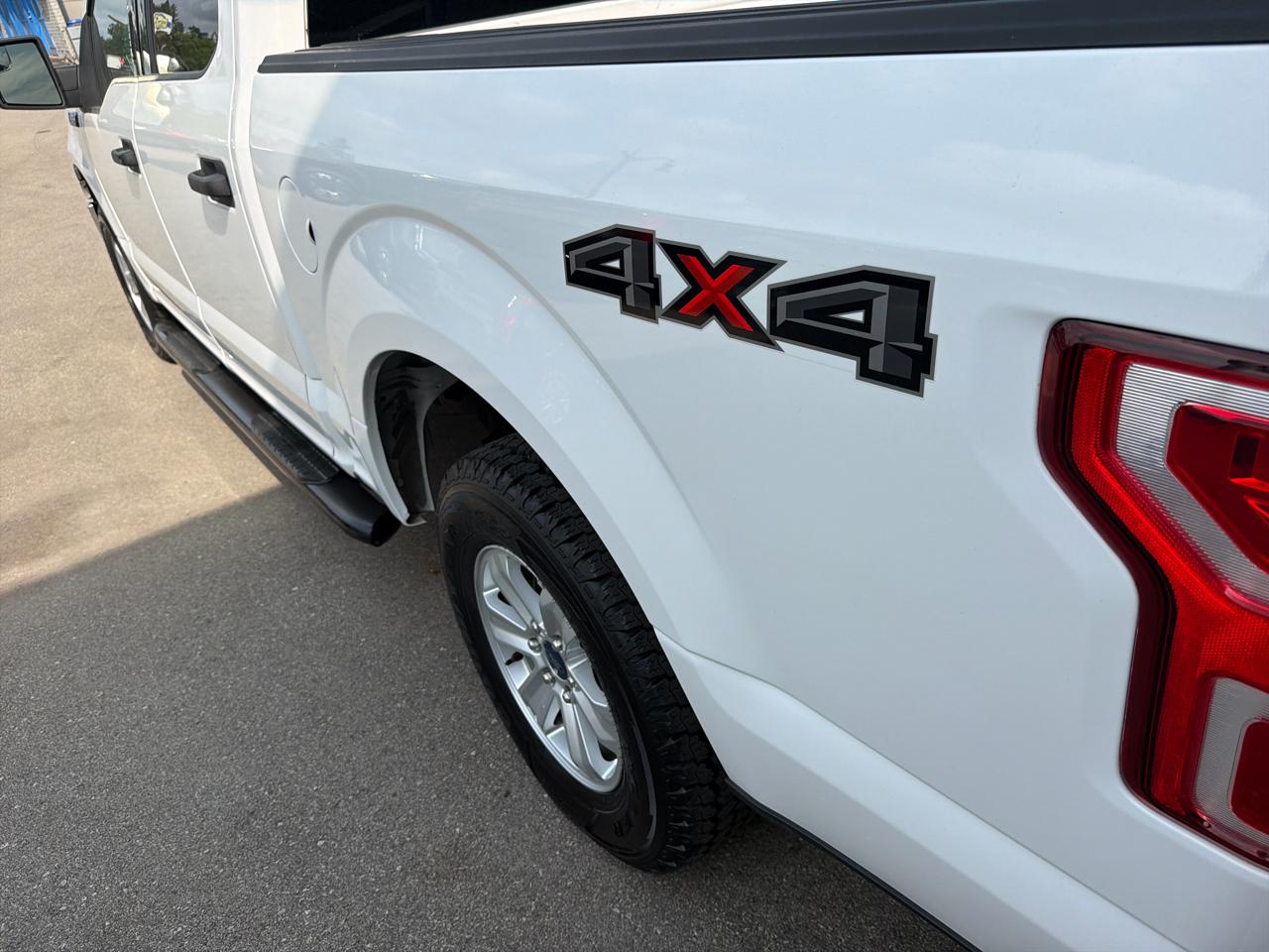 Ford F-150 4WD SuperCrew 139" XLT 2018
