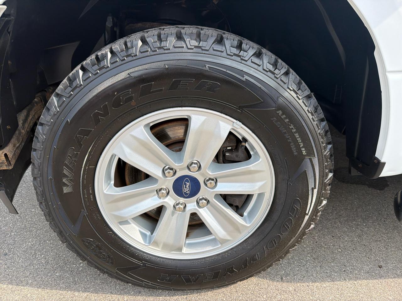 Ford F-150 4WD SuperCrew 139" XLT 2018