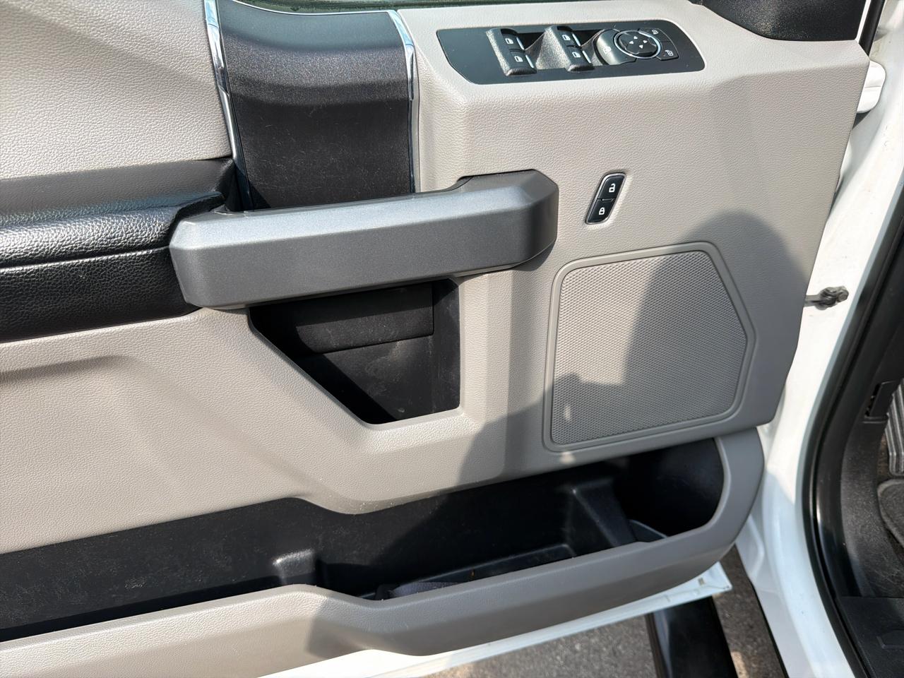 Ford F-150 4WD SuperCrew 139" XLT 2018