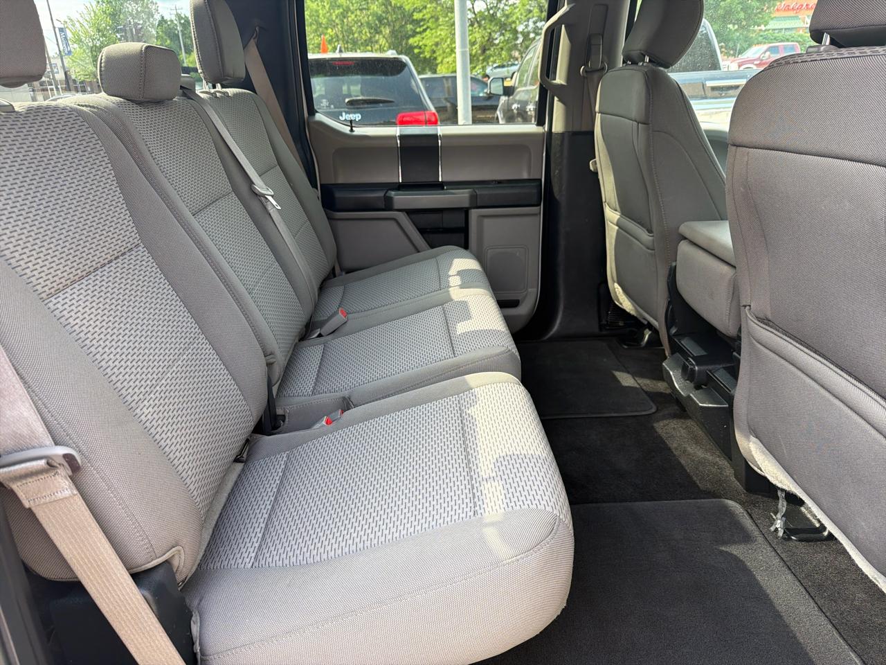 Ford F-150 4WD SuperCrew 139" XLT 2018
