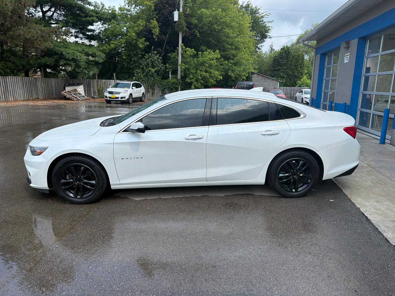 Chevrolet Malibu 4dr Sdn LT w/1LT 2017