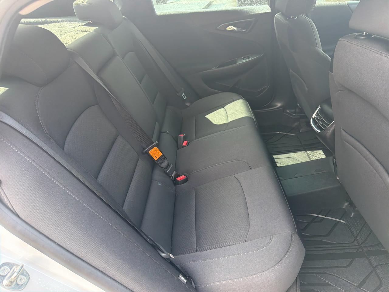 Chevrolet Malibu 4dr Sdn LT w/1LT 2017