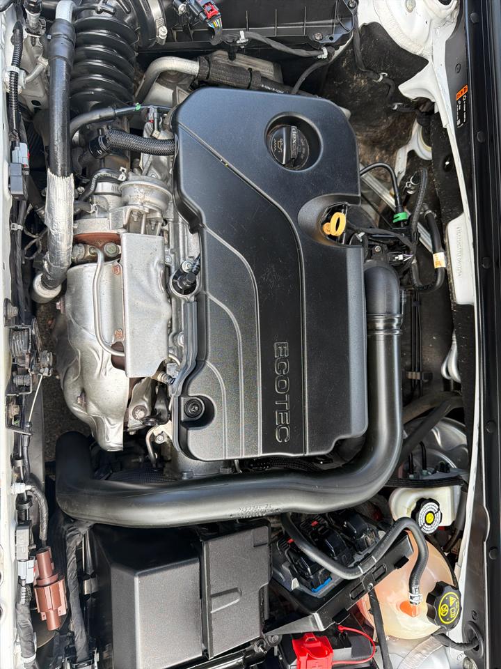 Chevrolet Malibu 4dr Sdn RS 2020