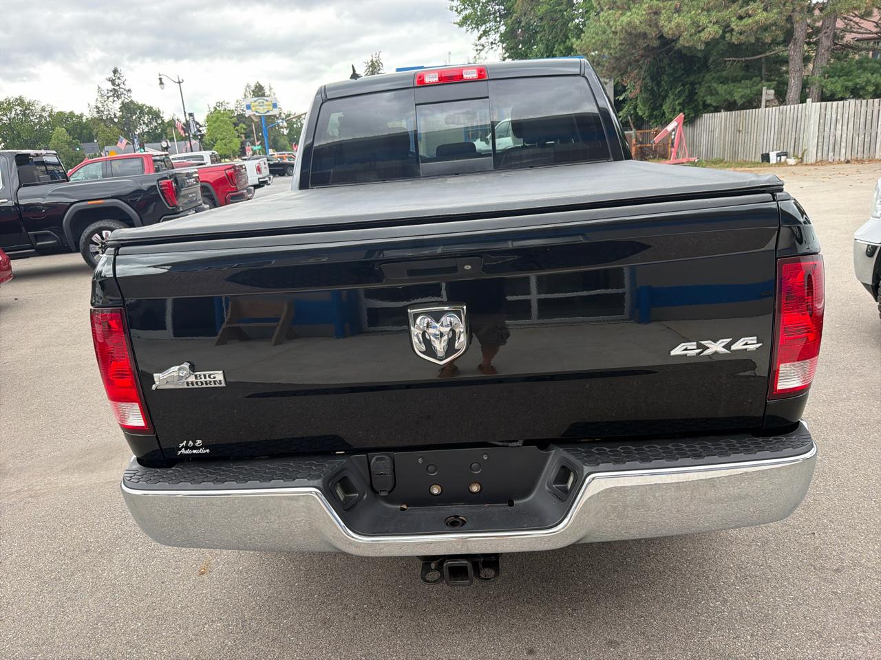RAM 1500 4WD Crew Cab 140.5" Big Horn 2014