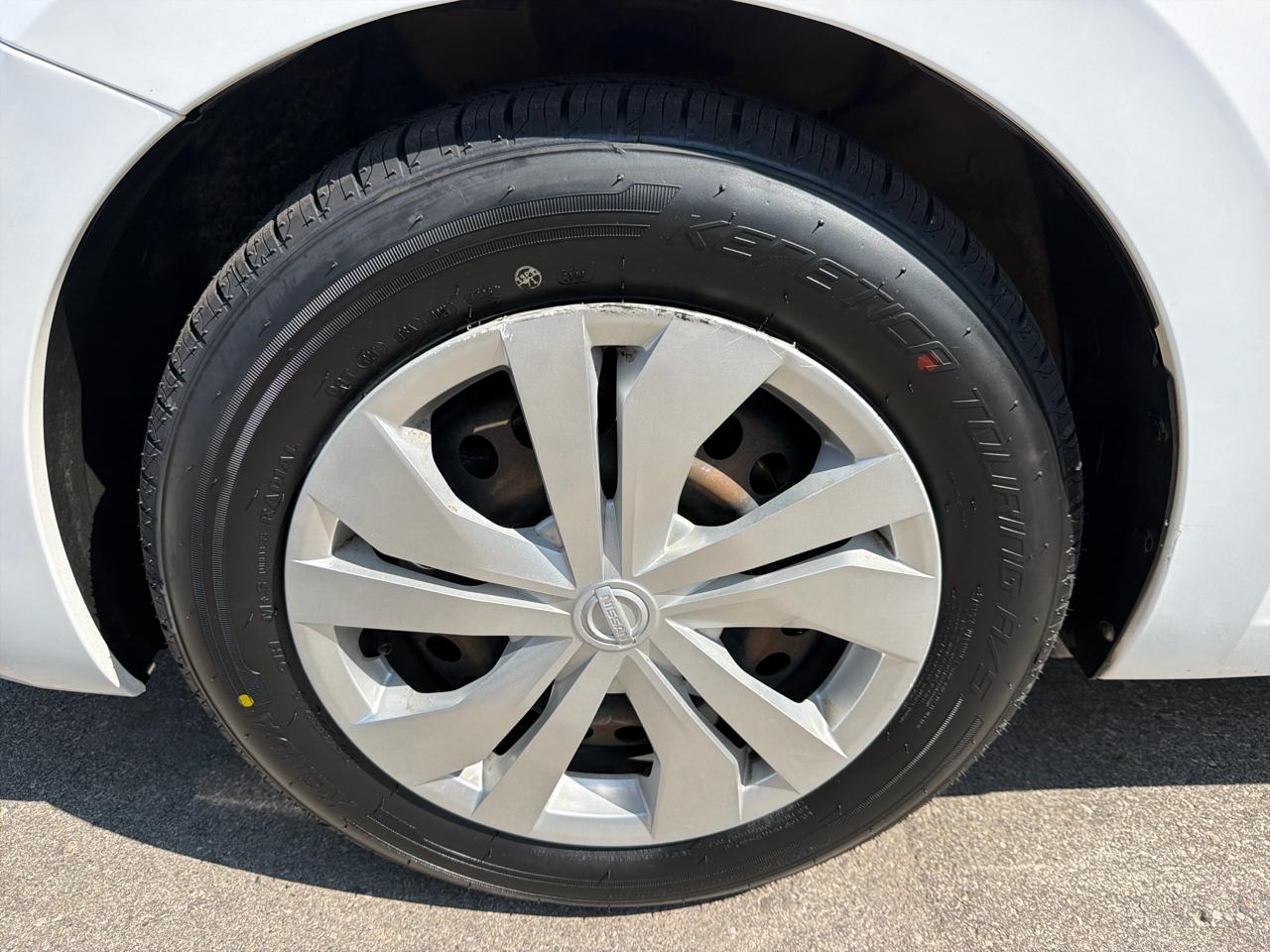 Nissan Versa S CVT 2020