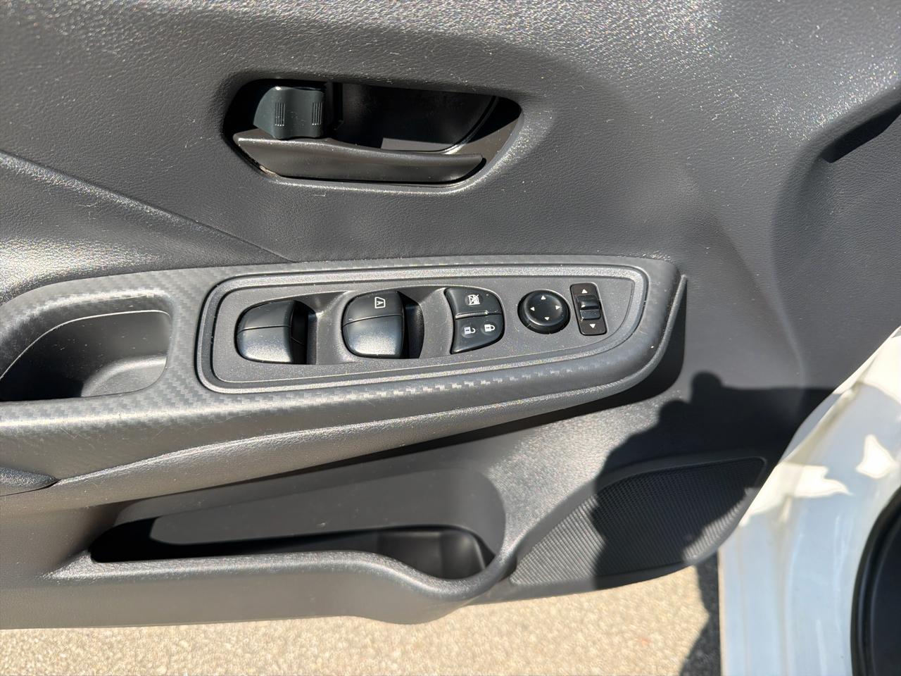 Nissan Versa S CVT 2020