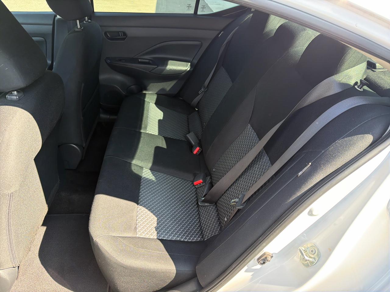 Nissan Versa S CVT 2020
