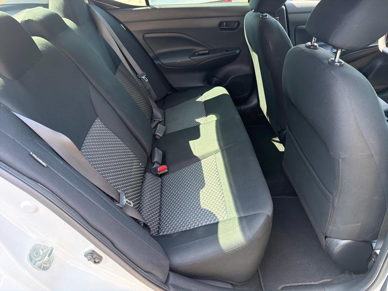 Nissan Versa S CVT 2020