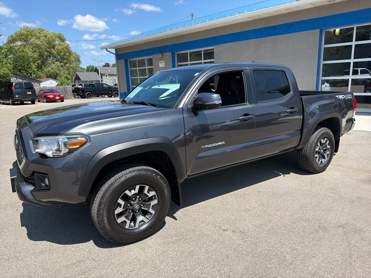 Toyota Tacoma 4WD TRD Off Road Double Cab 5' Bed V6 MT (Natl) 2019