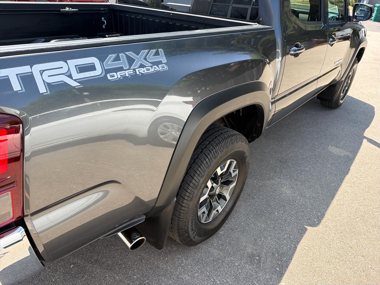 Toyota Tacoma 4WD TRD Off Road Double Cab 5' Bed V6 MT (Natl) 2019