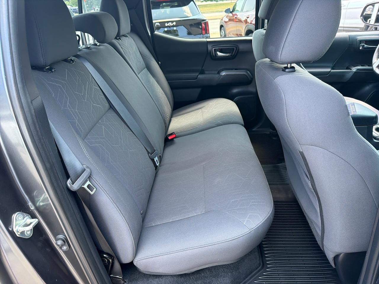 Toyota Tacoma 4WD TRD Off Road Double Cab 5' Bed V6 MT (Natl) 2019