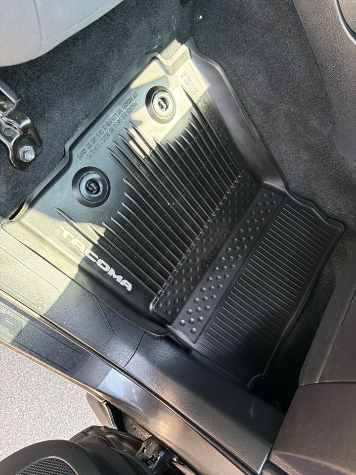 Toyota Tacoma 4WD TRD Off Road Double Cab 5' Bed V6 MT (Natl) 2019