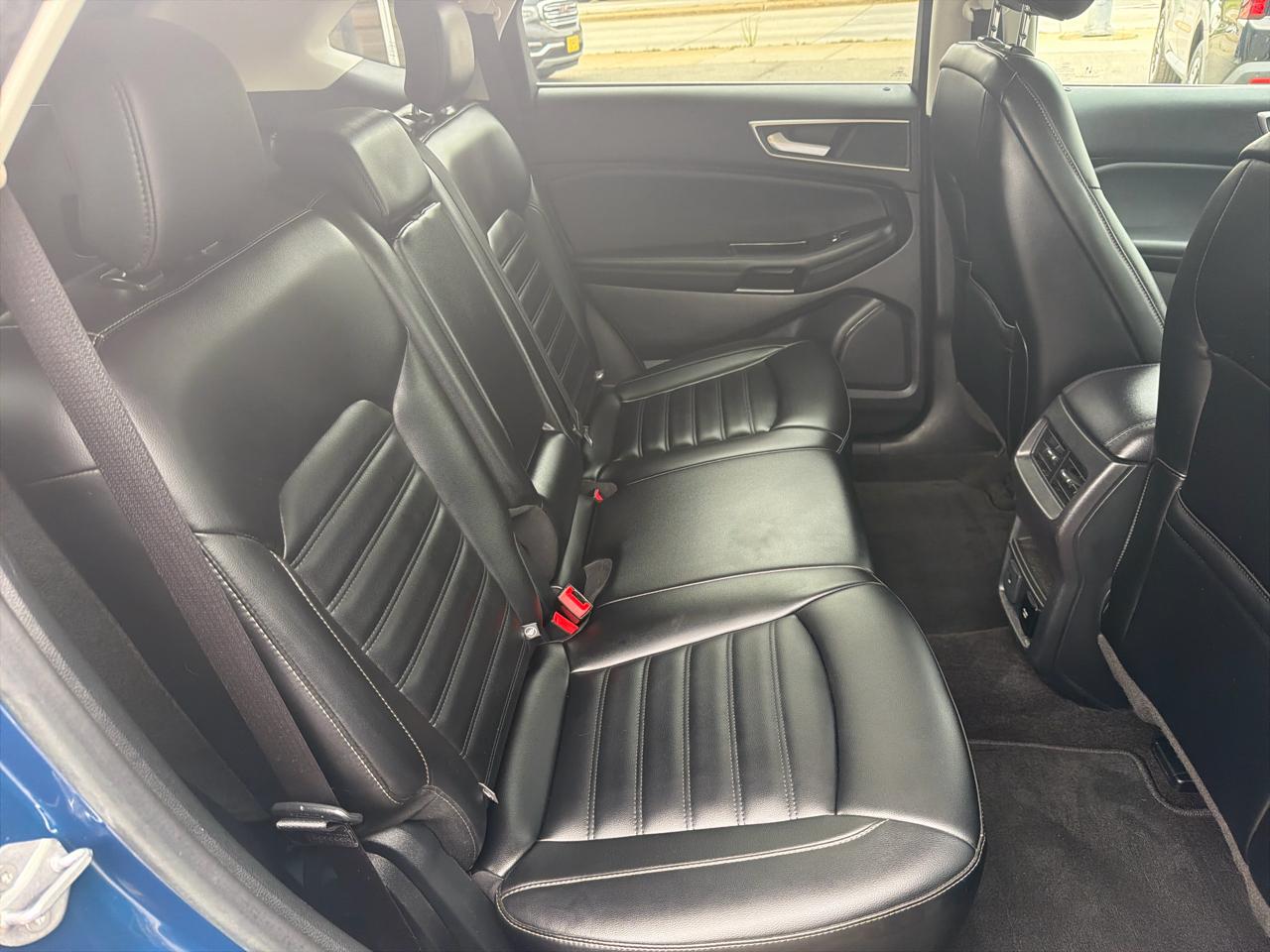 Ford Edge 4dr SEL AWD 2020