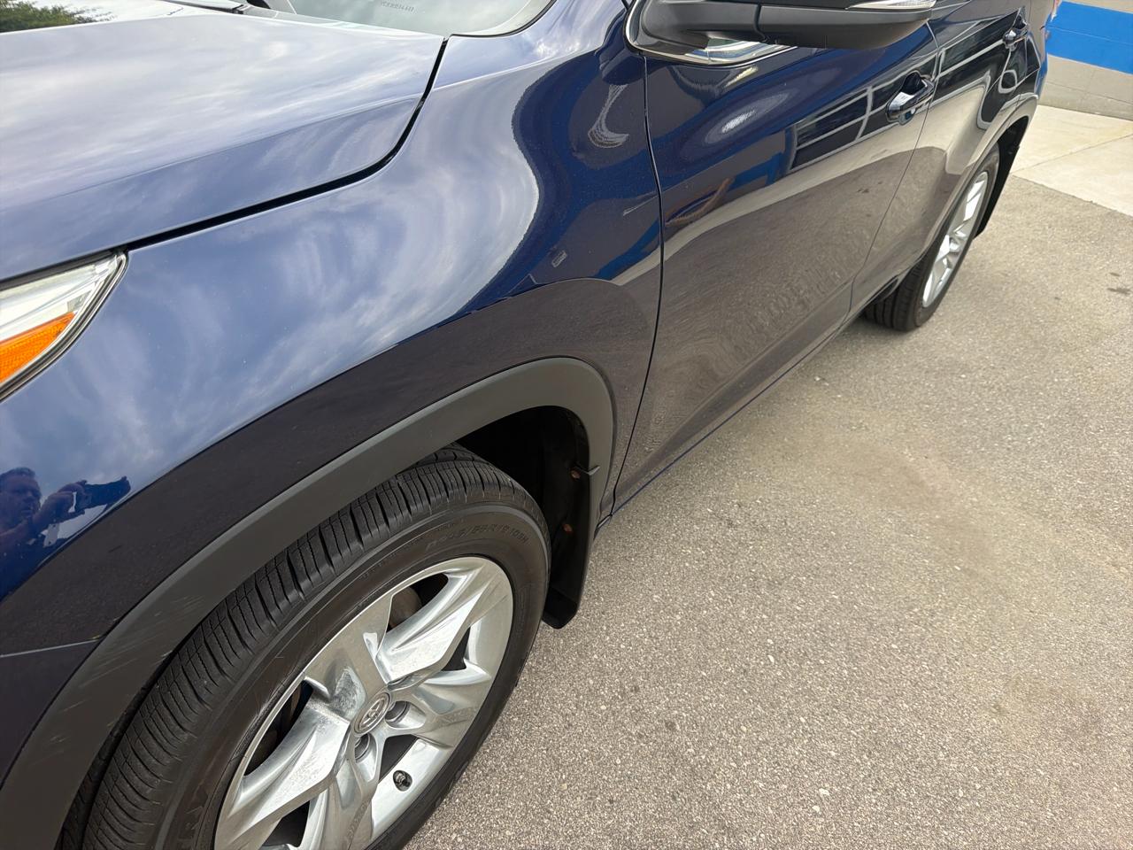 Toyota Highlander AWD 4dr V6 Limited (Natl) 2015