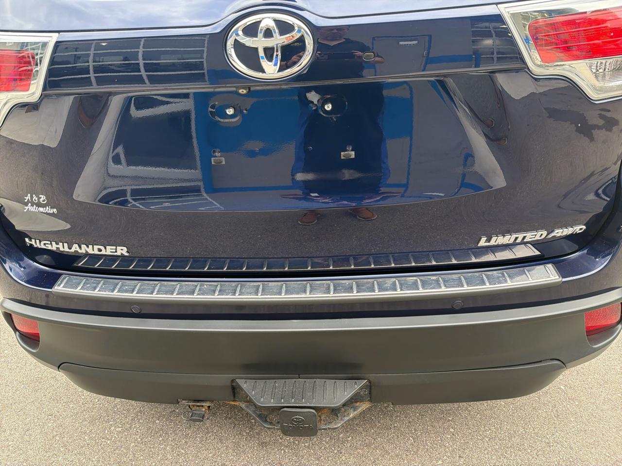 Toyota Highlander AWD 4dr V6 Limited (Natl) 2015