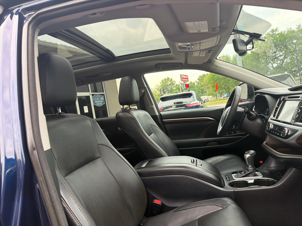 Toyota Highlander AWD 4dr V6 Limited (Natl) 2015