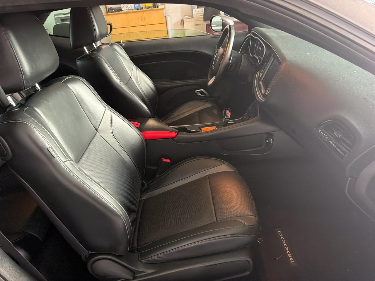 Dodge Challenger 2dr Cpe R/T Plus 2015