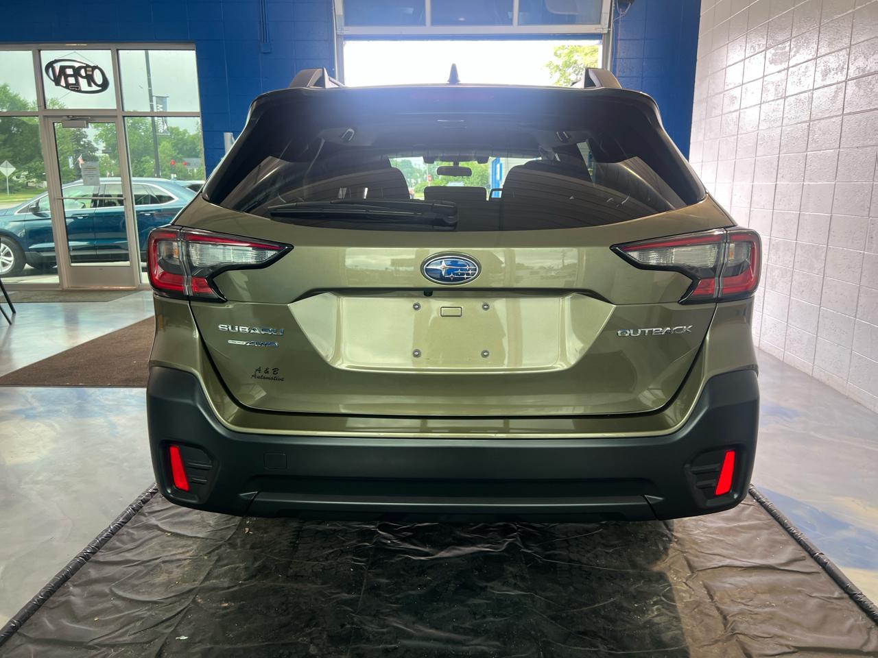 Subaru Outback Premium CVT 2022