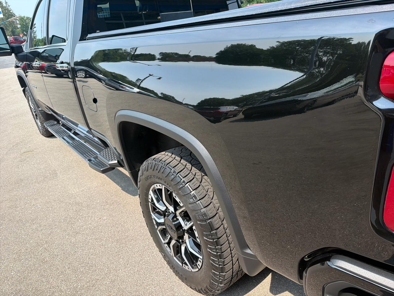 Chevrolet Silverado 2500HD 4WD Crew Cab 159" High Country 2022