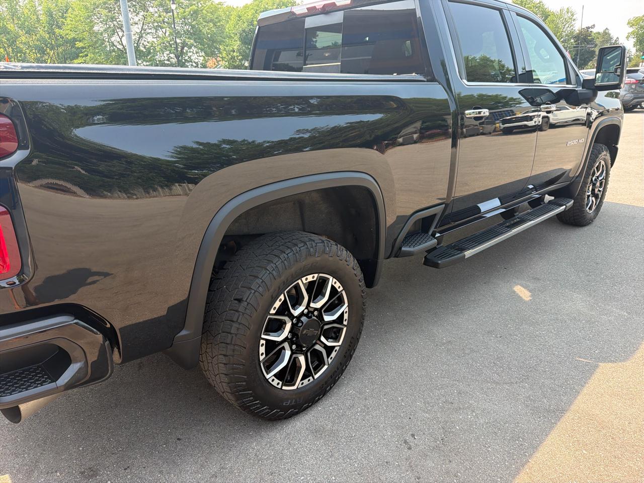 Chevrolet Silverado 2500HD 4WD Crew Cab 159" High Country 2022