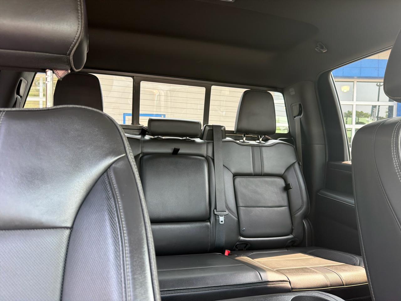 Chevrolet Silverado 2500HD 4WD Crew Cab 159" High Country 2022