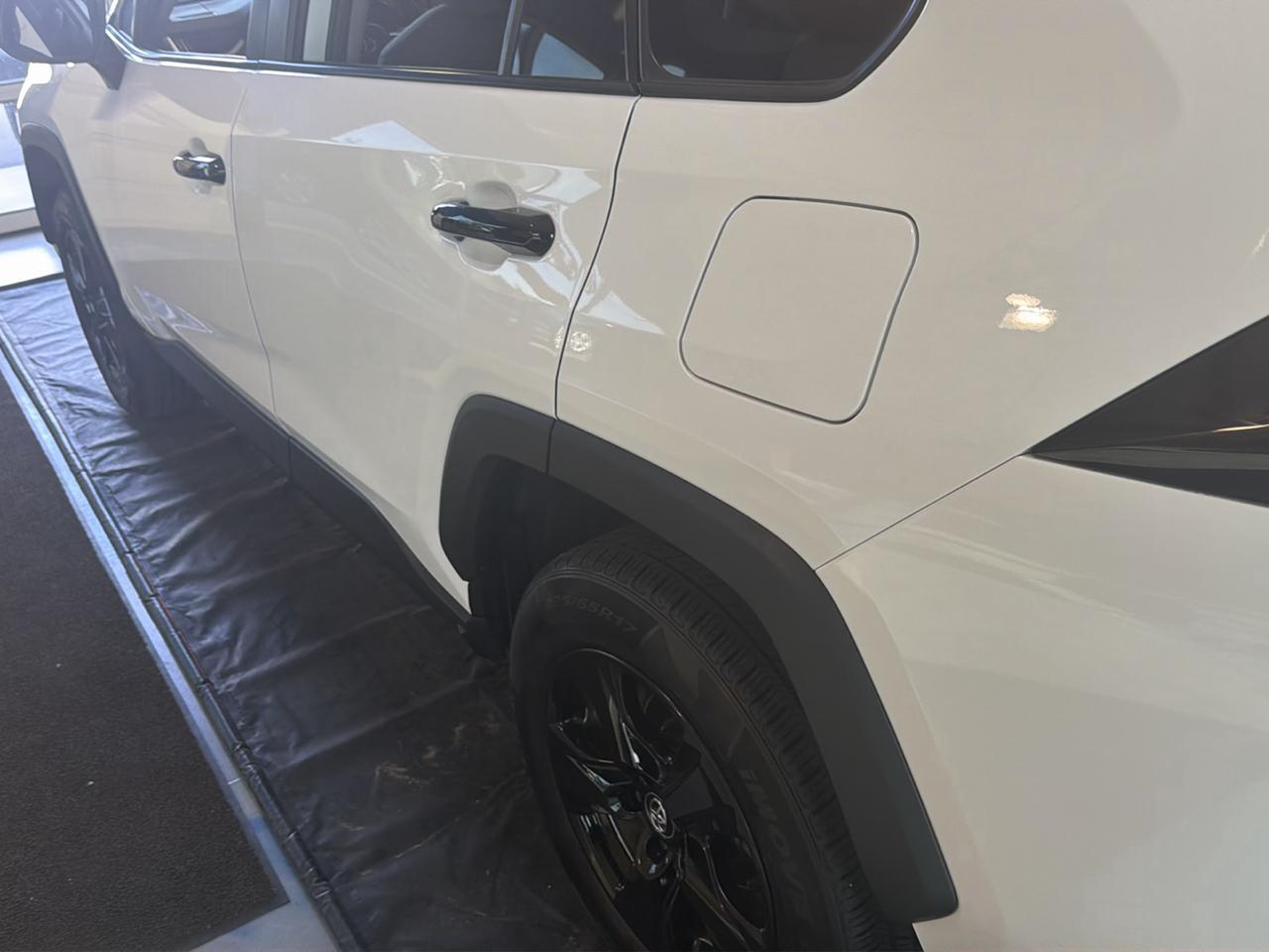 Toyota RAV4 XLE AWD (Natl) 2020