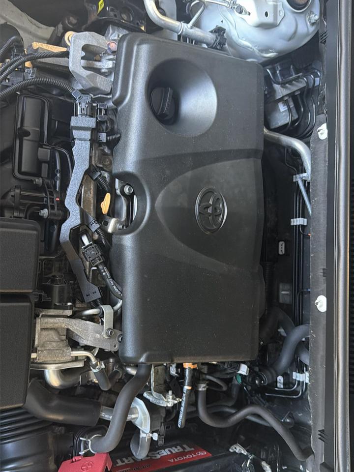 Toyota RAV4 XLE AWD (Natl) 2020